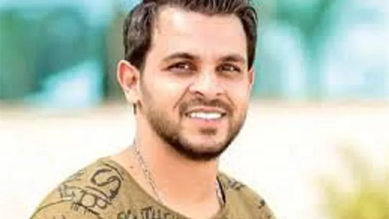 محمد رشاد يشوق جمهوره باغنيته الجديدة 