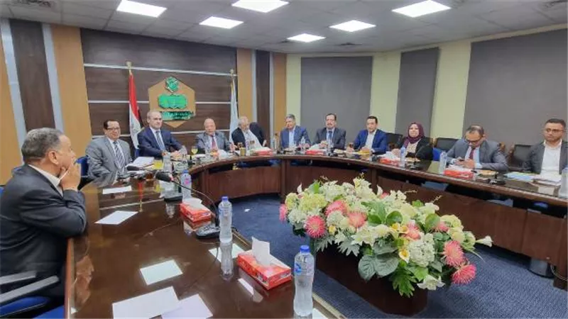 جميعة مستثمرى العاشر تستقبل سفراء دول بيلاروسا وألبانيا لتعميق التعاون الصناعى والإقتصادى