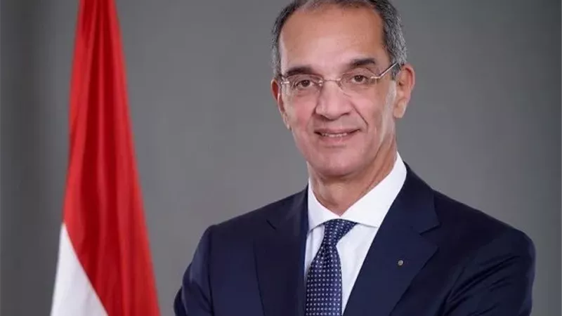 وزير الاتصالات يعلن البدء التجريبى لـ خدمات التوقيع الإلكتروني