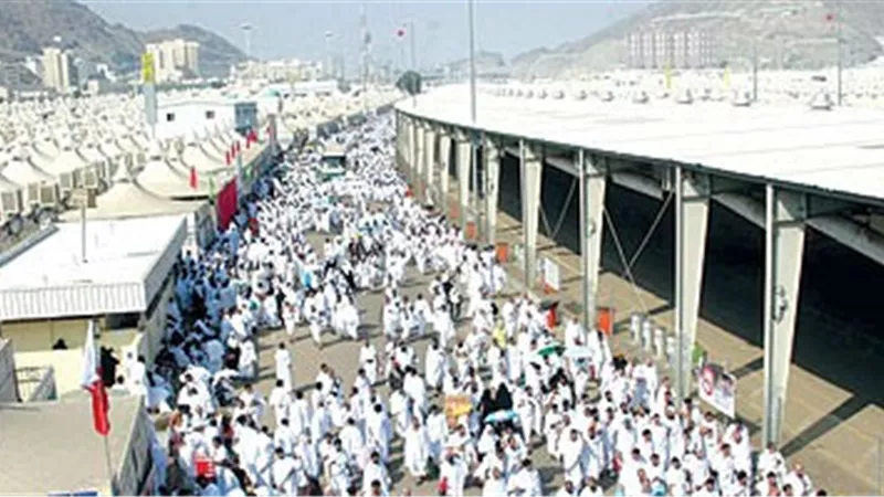 ماذا يفعل الحجاج فى