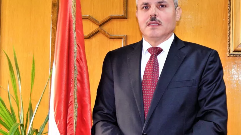 رئيس جامعة القناة يهنئ الرئيس السيسي بعيد الأضحى المبارك