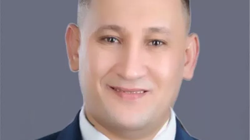 خبير اقتصادى يكشف مميزات العملة البلاستيكية الجديدة عن نظيرتها الورقية
