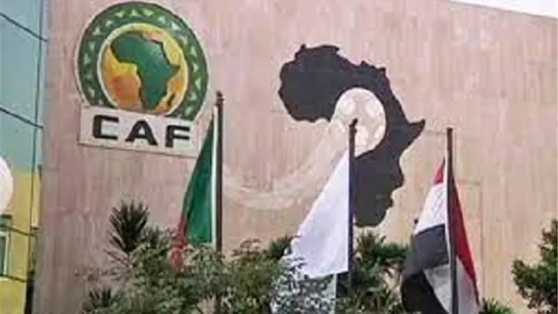 الجبلاية يخطر الكاف بالأندية المشاركة في بطولتي أفريقيا