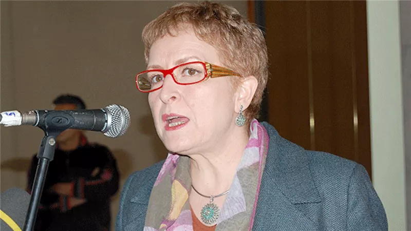 محكمة جزائرية تقضى بالسجن 4 سنوات على وزيرة الثقافة السابقة