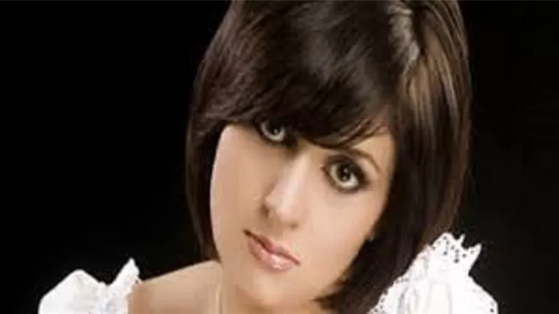 بكلمات مؤثرة.. شذى تنعى رحيل والدة ريهام عبد الحكيم