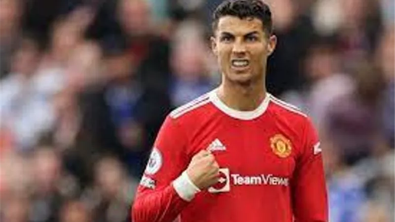 ماجواير يورط نفسه مع رونالدو على مواقع التواصل الإجتماعي