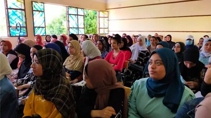 ادارة قنا التعليمية تنظم ورشة عمل حول تطبيق منظومة ميكنة مرتبات العاملين Payroll