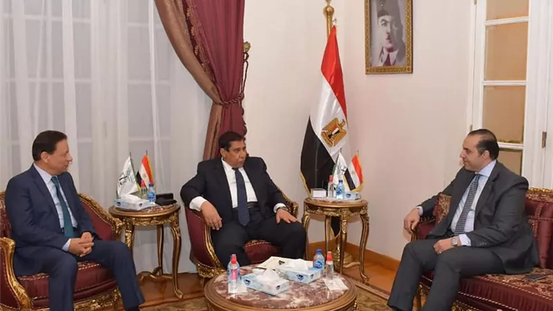 رئيس الأعلى للإعلام والأمين العام يقدمان التهنئة لرئيس مجلس الدولة