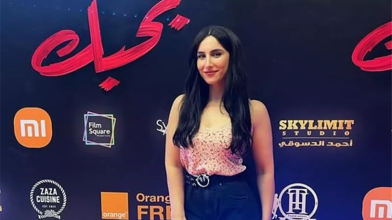 هلا السعيد تهنئ تامر حسني ونجوم 