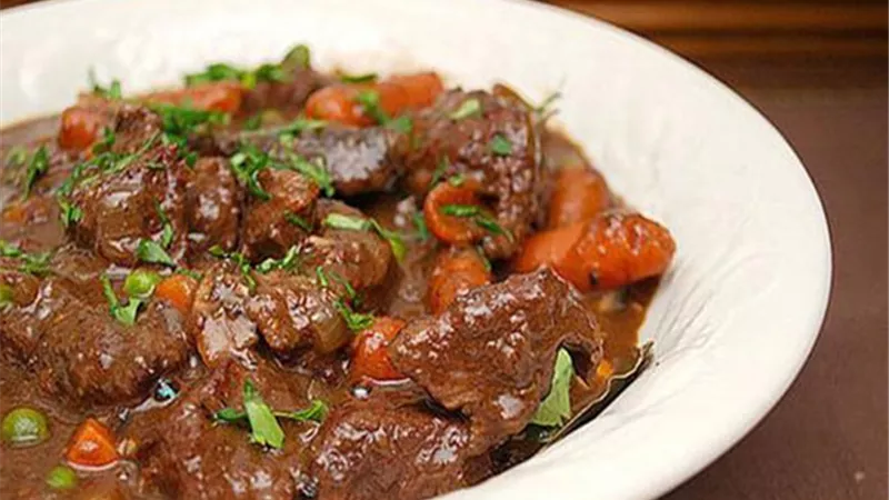 طريقة عمل يخنة خضار باللحم للعيد