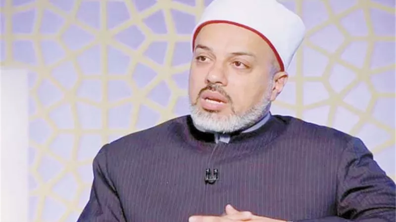يجوز جمع نيتين في الأضحية ولكن التفريق أفضل