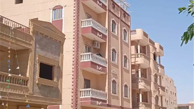 جهاز بدر يلقى القبض على أكبر المقاولين فى المدينة بالتعاون مع شرطة التعمير.. تعرف على السبب