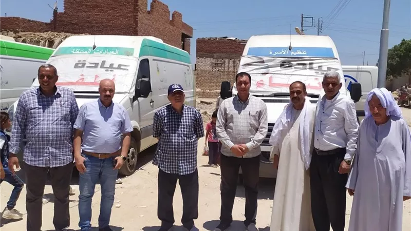 الكشف على 1070 مريضا في قافلة صحية بالدهابية..صور