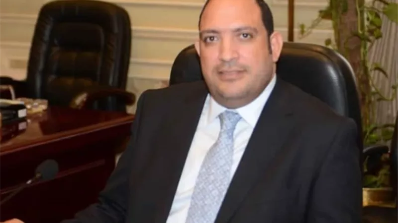 محمد رشاد مهنئا السيسي بالعيد: الوطن يفخر بإنجازاتكم التاريخية