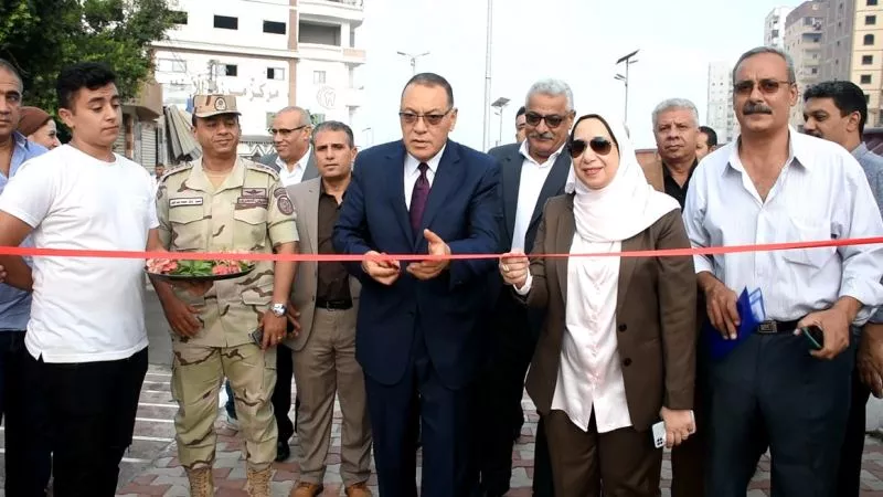 محافظ الشرقية يفتتح نادي الأمل للعائلات بكفر أبو حسين بمدينة الزقازيق