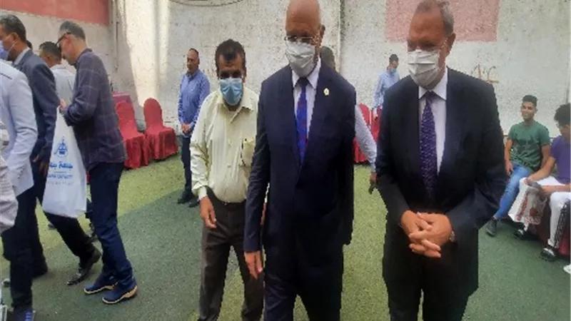 محافظ القليوبية ورئيس جامعة بنها يشاركان الأطفال الأيتام الاحتفال بعيد الأضحى