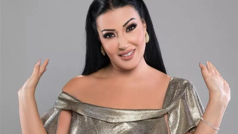 سميةالخشاب تهنئ نانسى عجرم على أغنية