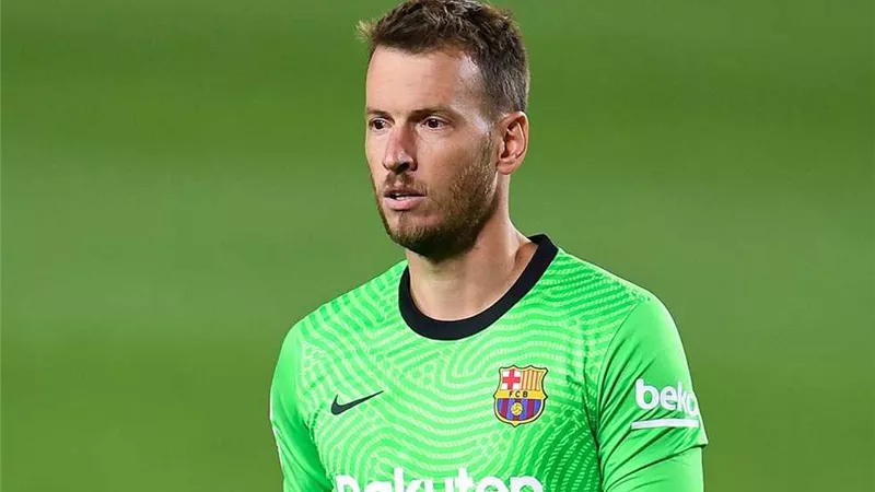 حارس برشلونة يقترب من سيلتا فيجو