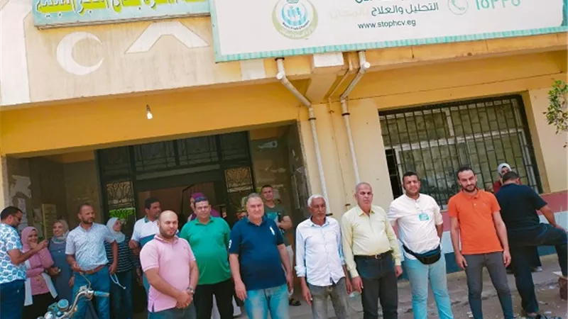 ضمن مبادرة حياة كريمة الكشف الطبي على١٦٠٠ مريض بالقافلة الطبية بصان الحجر