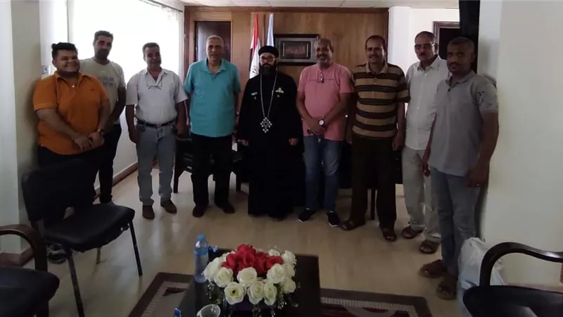 رئيس مدينة مرسى علم: يستقبل وفد كنيسة العذراء مريم والانبا كاراس للتهنئة بعيد الاضحى