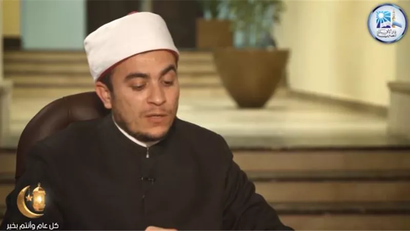ما هو التصرف الواجب على من تراوده الأفكار داخل الصلاة