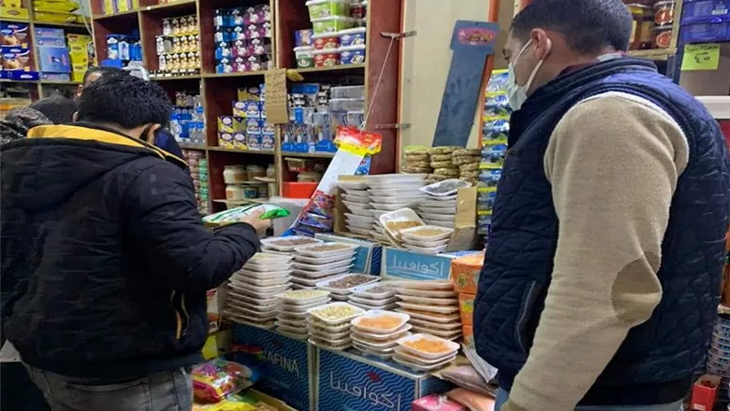 تموين البحيرة تحرر 7 محاضر تموينية لتجار فى الدلنجات