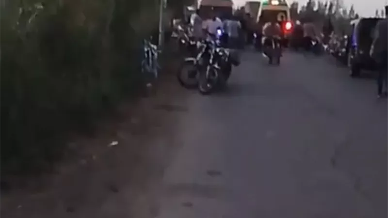 مصرع 3 اشخاص وإصابة آخر في تصادم موتوسيكلين بالدقهلية