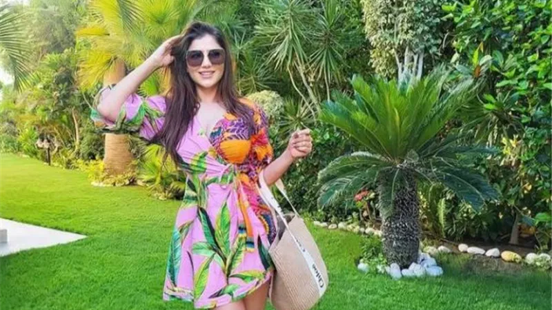 وسط الأشجار .. إطلالة مبهجة ل 