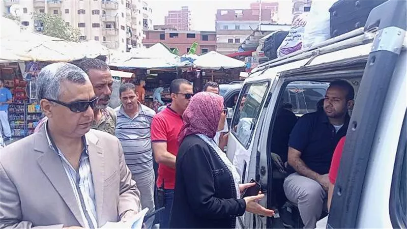 جولات متعددة لتفقد مواقف السيارات ومحطات الوقود بكفر الشيخ