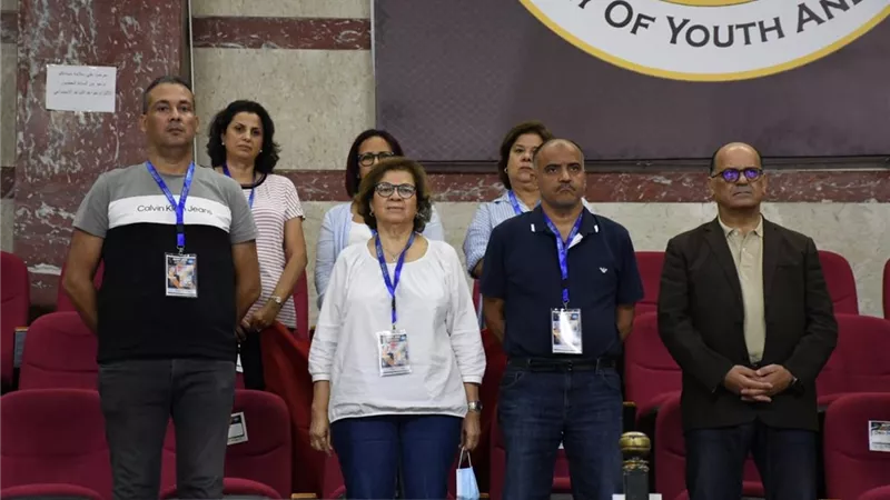 سفير تونس يؤازر منتخب بلاده أمام الرأس الخضر بأمم أفريقيا لليد