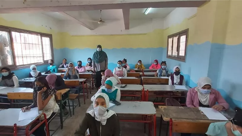 الفيزياء ابكت طلاب وطالبات كفرالشيخ