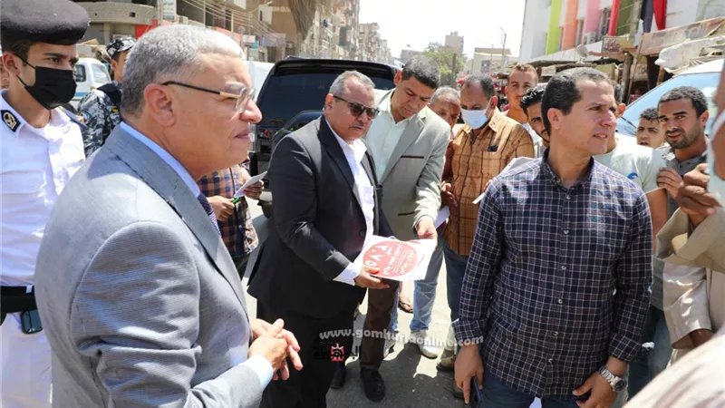 محافظ المنيا يحذر السائقين من مخالفة تعريفة الركوب الجديدة