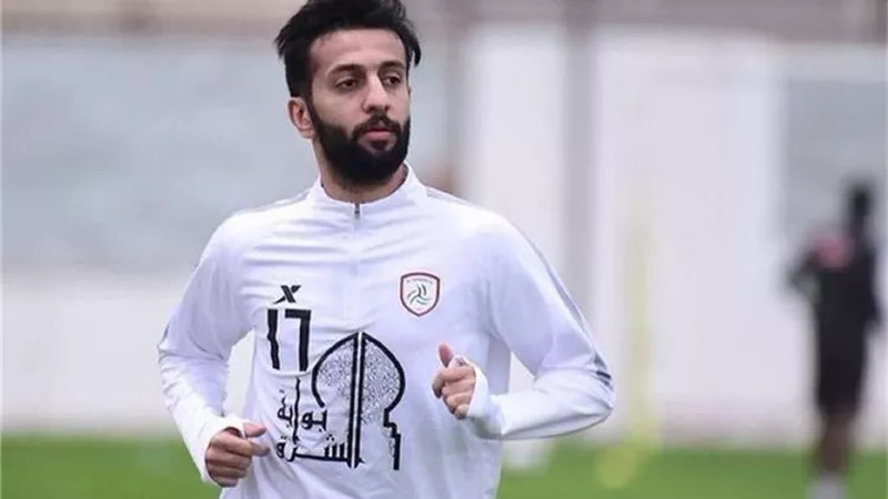 لاعب الشباب السعودى يعلن رحيله .. ورسالة مؤثرة للجماهير