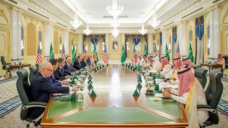 السعودية والولايات المتحدة تؤكدان التزامهما بحل الدولتين