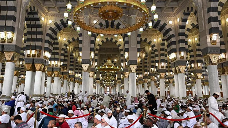 المدينة المنورة تستقبل أكثر من 57 ألف شخص بعد أداء فريضة الحج