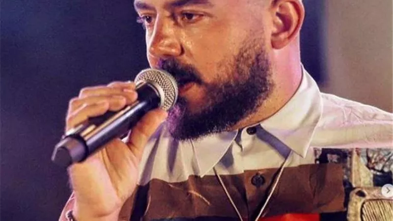 محمود العسيلى يشوق جمهوره بـ 