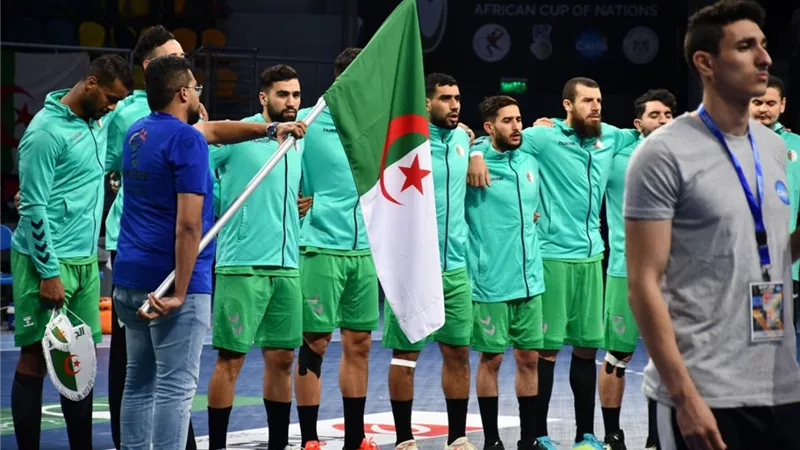 الجزائر تتغلب على الكونغو في مباراة ماراثونية وتواجه غينيا للمنافسة على بطاقة المونديال