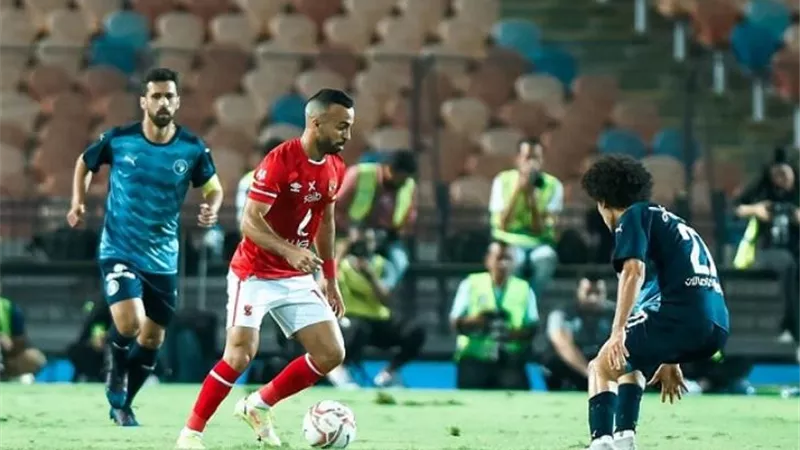 مرور 15 دقيقة.. التعادل السلبى يسيطر على مباراة الأهلي وبيراميدز