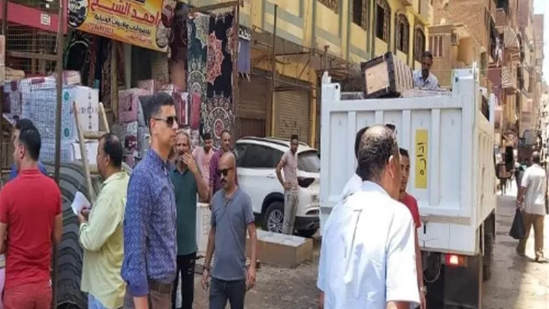 حملة لازالة العقارات المخالفة بشبرا الخيمة فى القليوبية