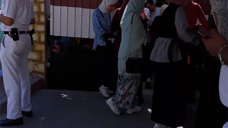 يوم سعيد لطلاب الثانوية بدمياط
