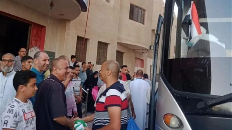 بعثة حج جمعيات دمياط تعود لأرض الوطن