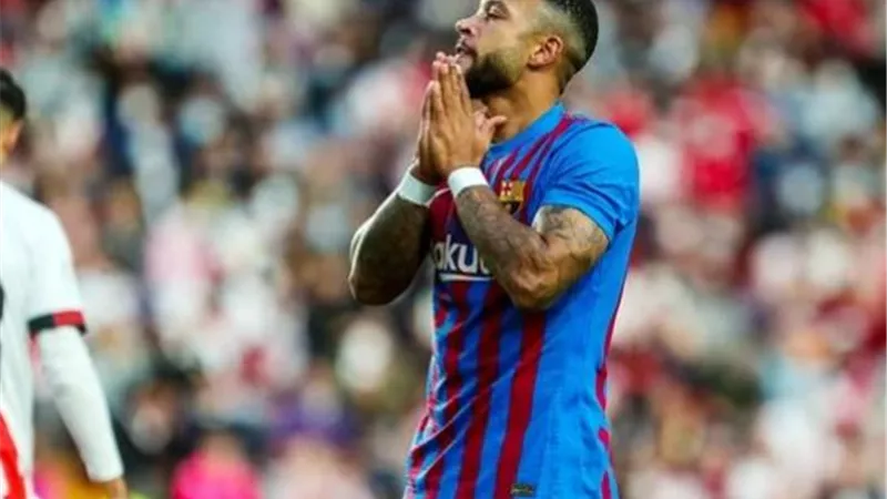 برشلونة يضع شرط لرحيل الهولندى ممفيس ديباي