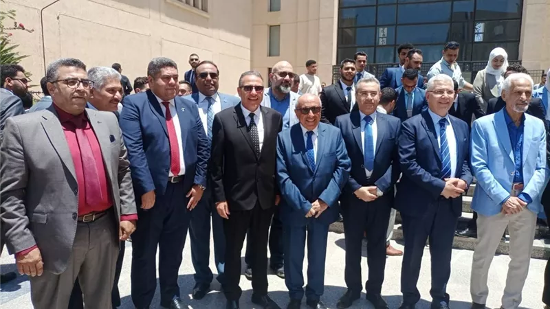 نقيب المهندسين يشارك فعاليات مناقشة مشاريع التخرج بقسم الهندسة المعمارية بجامعة طنطا