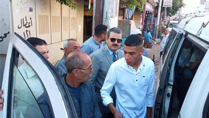 محافظ كفر الشيخ يتابع جولات رؤساء المدن صباحا لمتابعة 