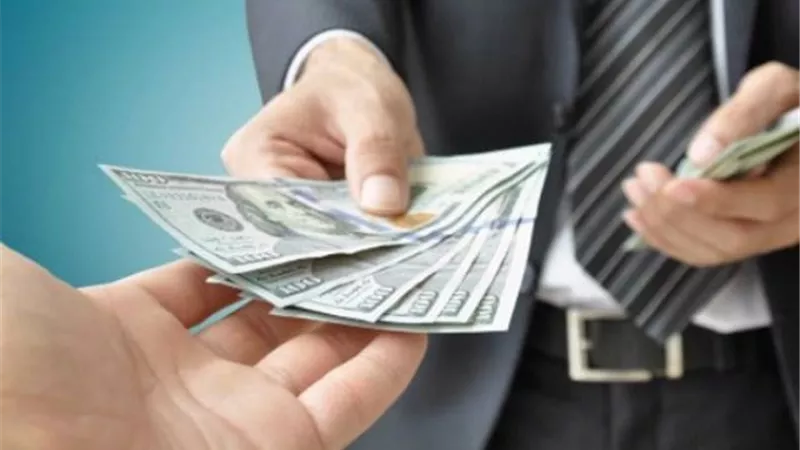 نفقة علاج المرأة هل هى واجبة على زوجها
