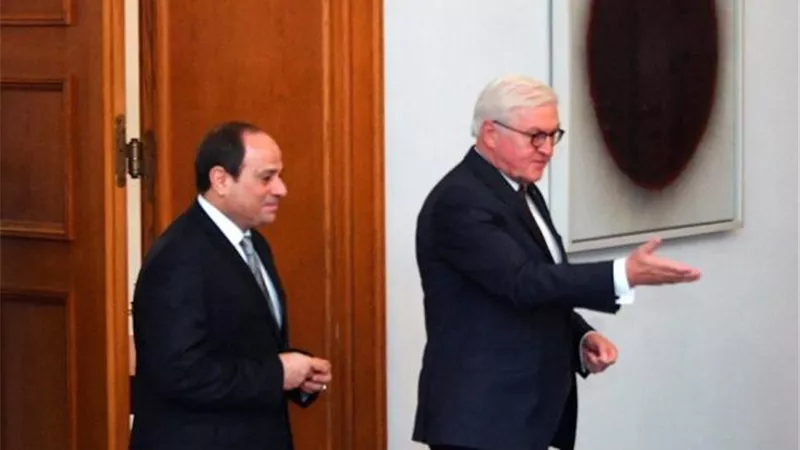 الرئيس السيسي يصل إلى القصر الرئاسي في برلين للقاء نظيره الألماني