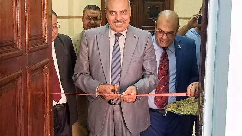 رئيس جامعة الأزهر يفتتح وحدة الإرشاد الأكاديمي والتدريب بكلية اللغة العربية