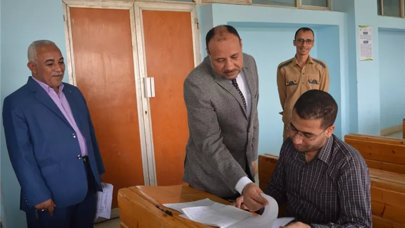 نائب رئيس جامعة الأزهر يتفقد امتحانات الدراسات العليا بأسيوط..صور