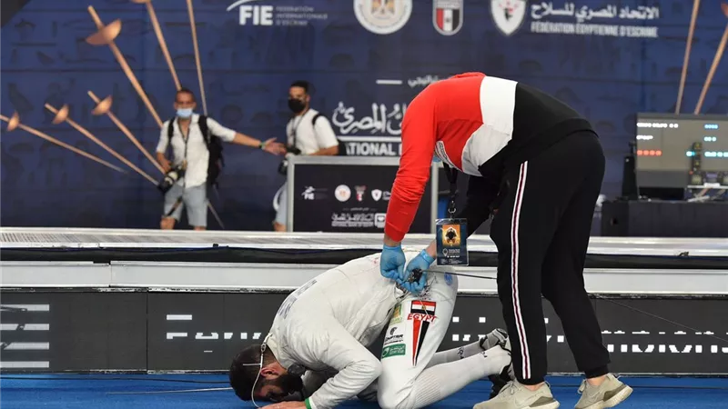 بعد مباراة ماراثونية..زياد السيسي يخسر بصعوبة أمام بطل ايطاليا بدور ال32 بسلاح السيف