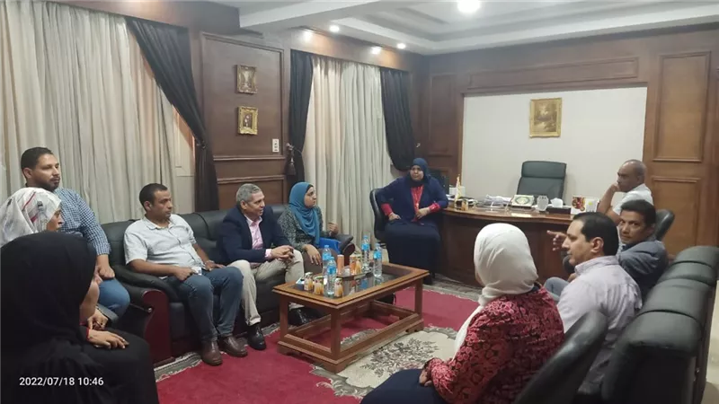 وفد القياس والتقويم بالتعليم العالي يتفقد وحدتي القياس والتقويم بكليتي الألسن والحاسبات بجامعة الأقصر